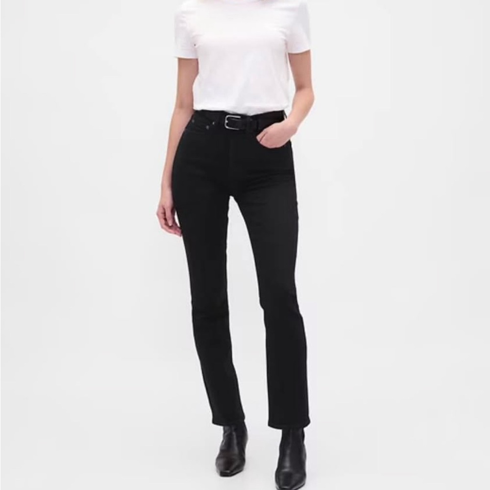 GAP Women's Black Straight Leg Jeans